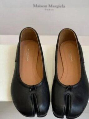 Premium Black Maison Margiela Tabi Loafers